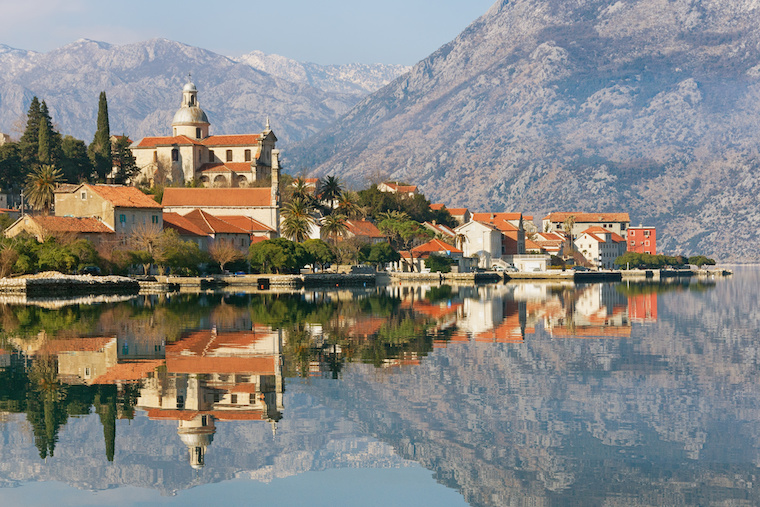 Haus am Meer kaufen in Montenegro.